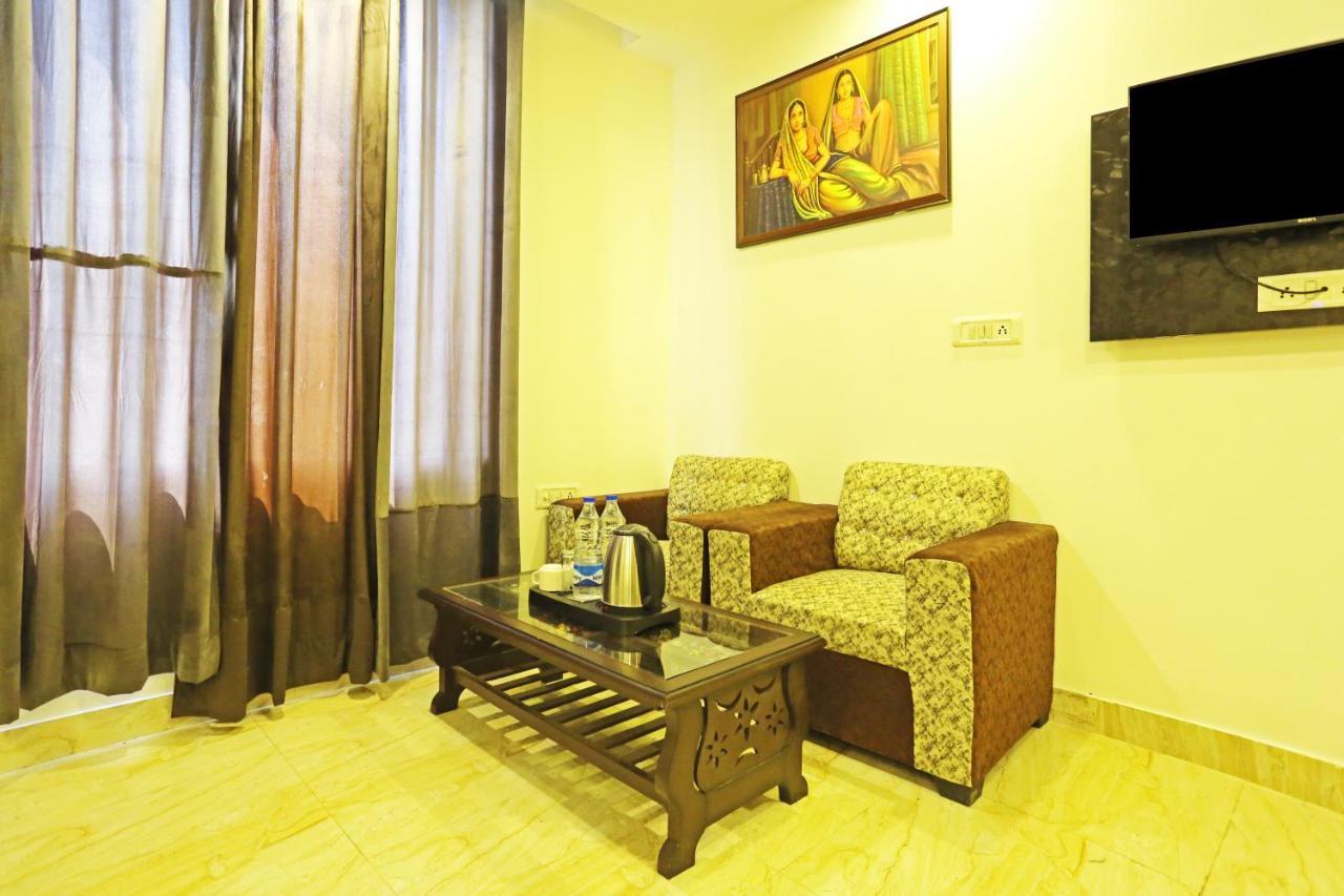 Hotel The Best Near Delhi Airport Нью-Дели Экстерьер фото
